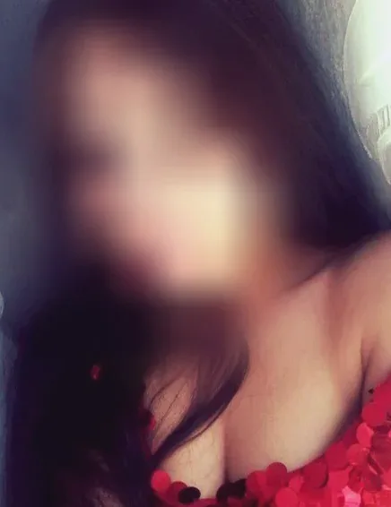 Denise, 30