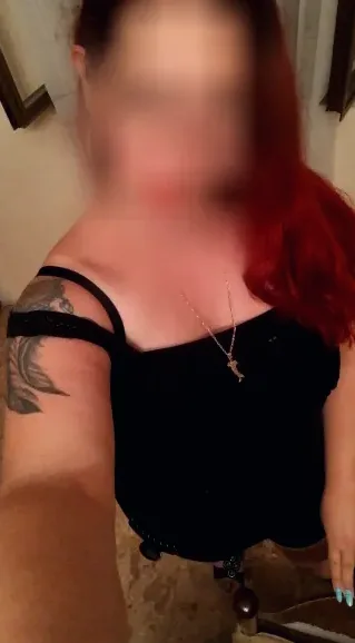 Emilia, 34