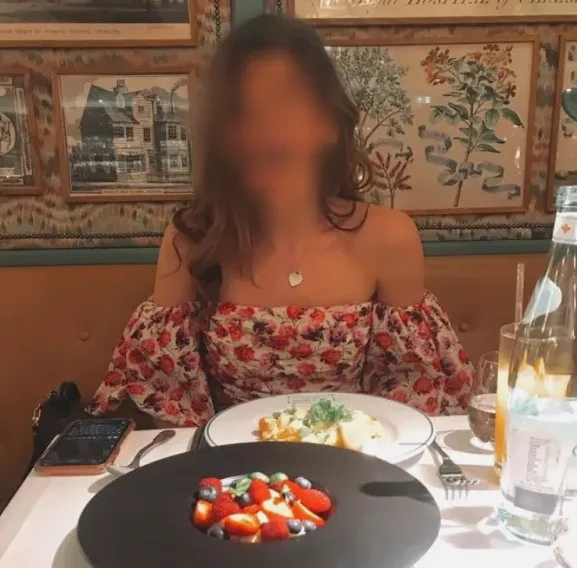 Manuela, 20