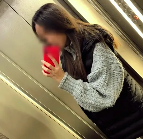 Marina, 31