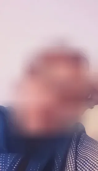 Melanie, 37