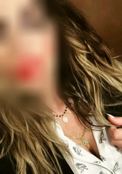 Melina, 28
