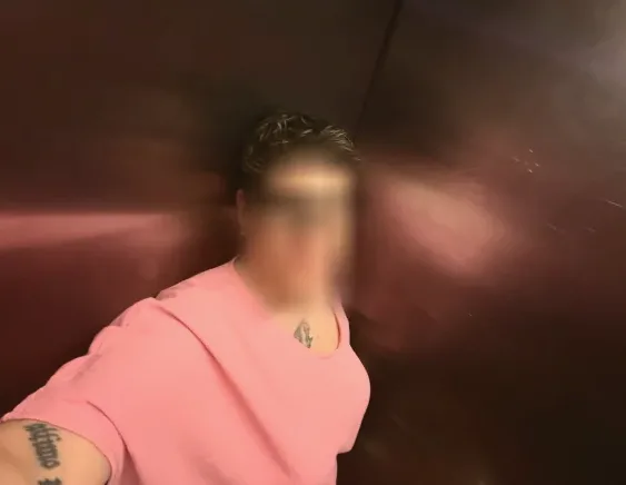 Merle, 40