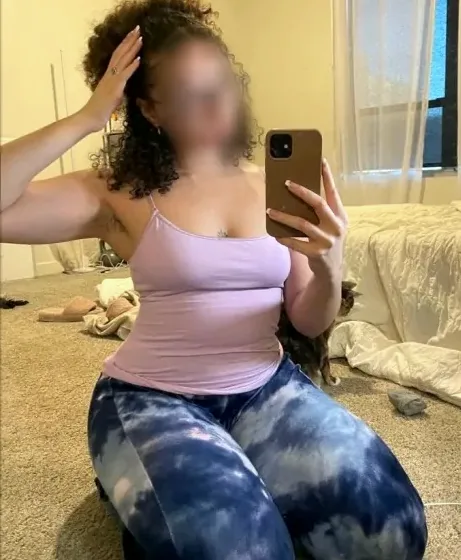 Nadja, 32