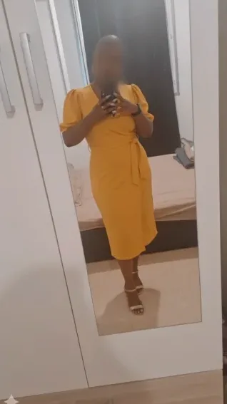 Simone, 33