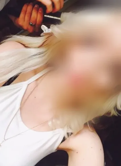 Sina, 37